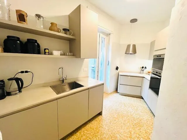 Virgilio 83 Apartment Alassio
